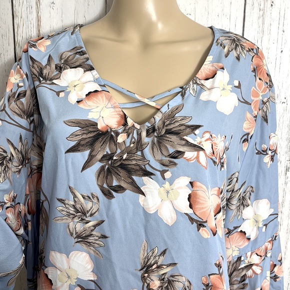 NWT honeyme curvy floral print bell sleeve top XXXL - Picture 3 of 11